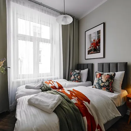 Apartment Ur4n - Konarskiego Krakau